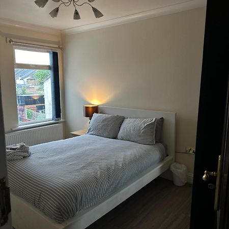 Leavesden Residence - Central - Cosy - Harry Potter Watford  Exterior photo